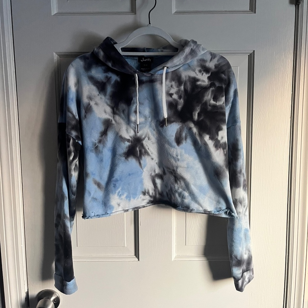 cropped hoodie